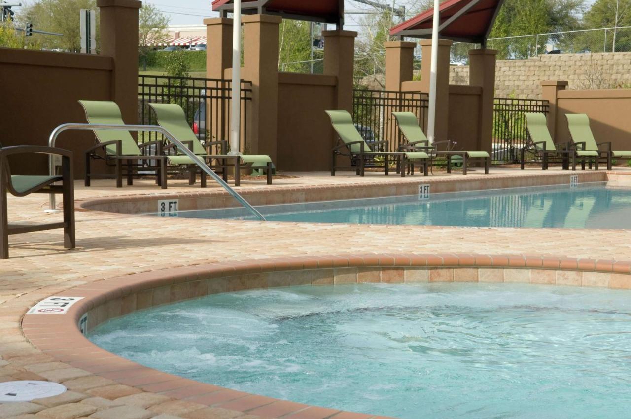 Hilton Garden Inn Pensacola Airport/Medical Center Экстерьер фото